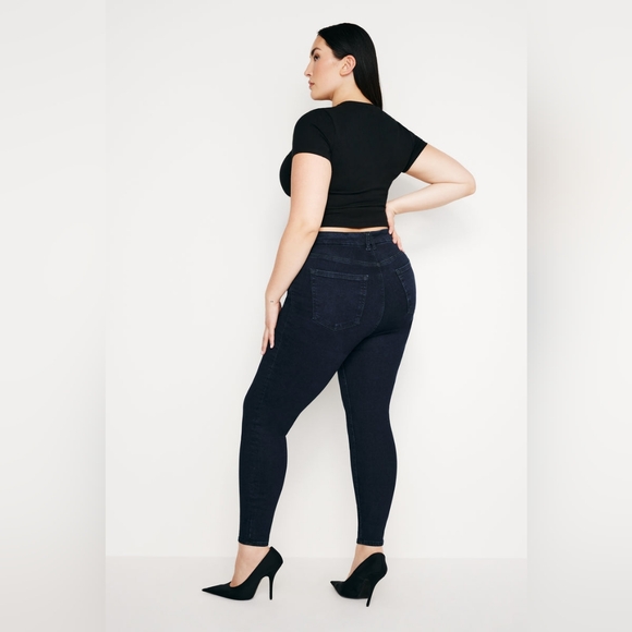 Good American Always Fits Good Legs Skinny Jeans - Picture 3 of 8